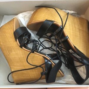 Worn once! Lace up Steven madden platform sandals